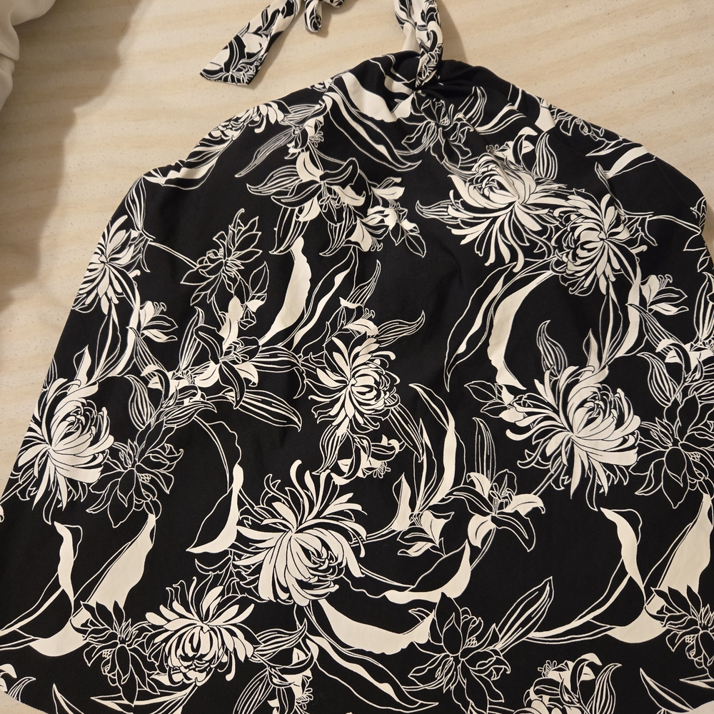 Apt. 9 Black and White Floral Halter Bathing Suit Top